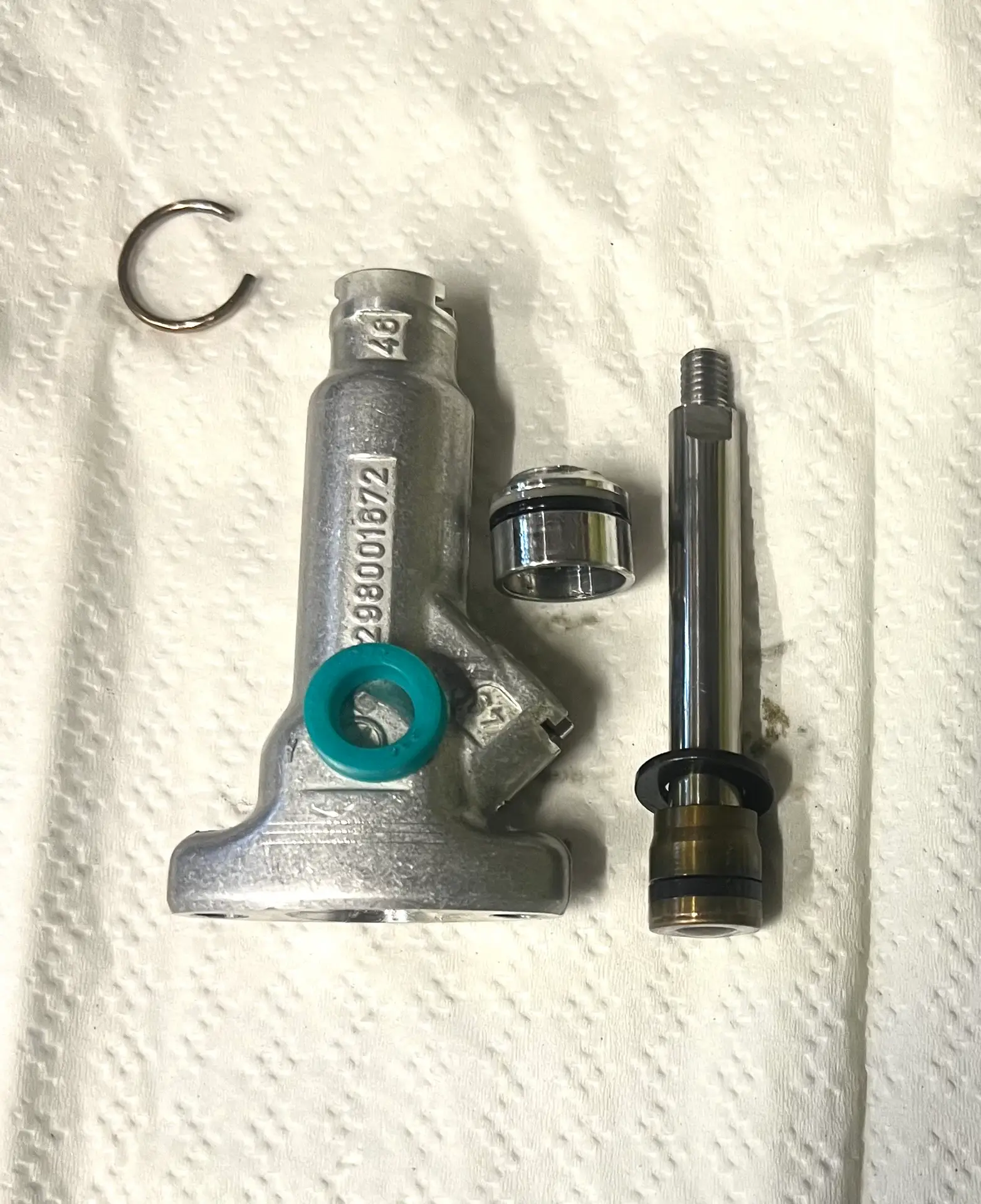 REBUILD SERVICE FOR ONE PIECE Front Lock Latch Cylinder 1298001672